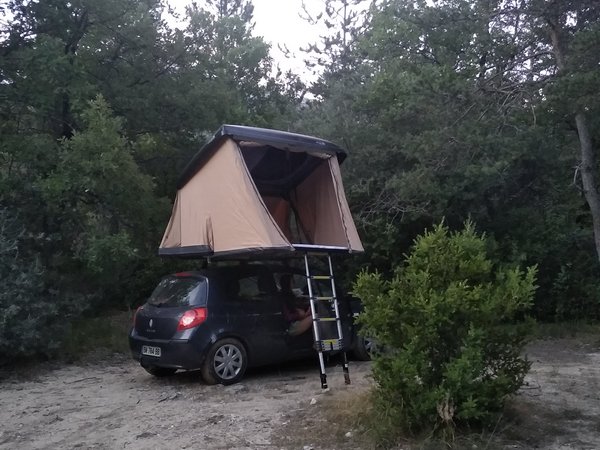 Tente Hussarde sur Clio