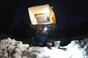 Tente Hussarde Quatrö sous la neige dans les Dolomites