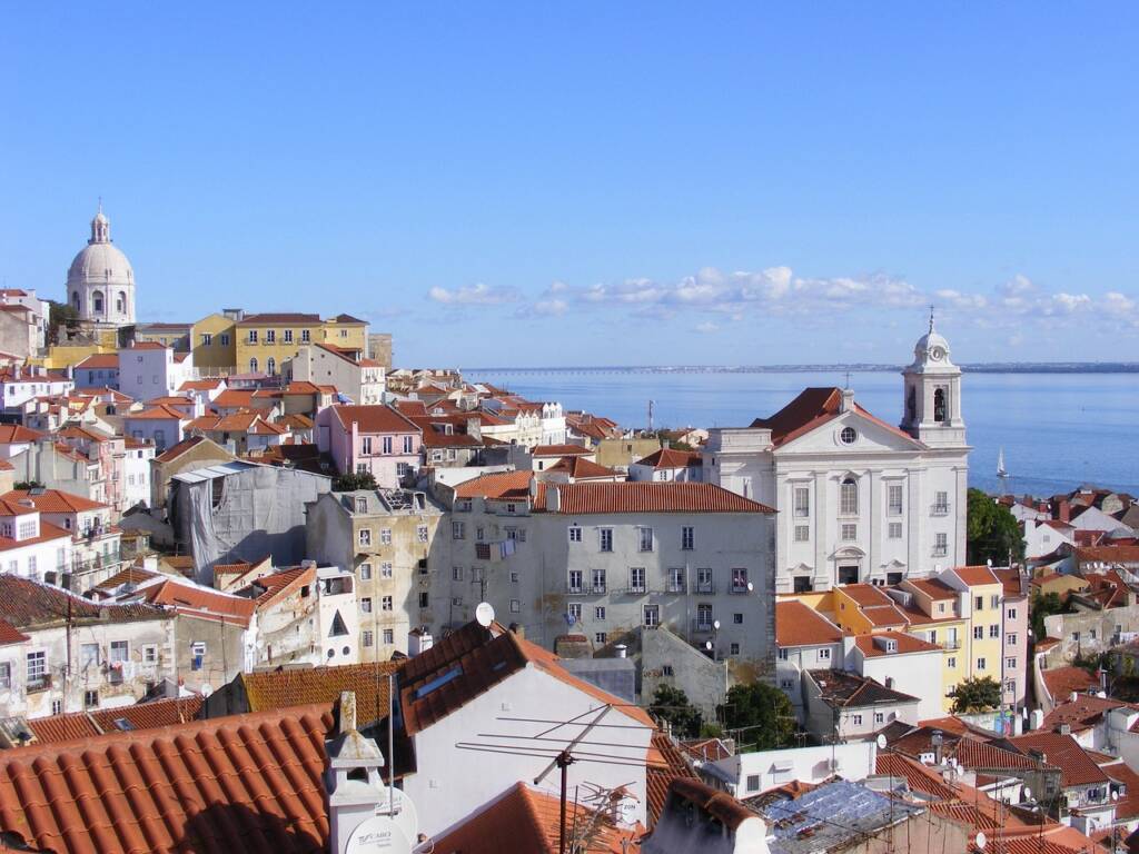 Vue de Lisbonne avec la mer