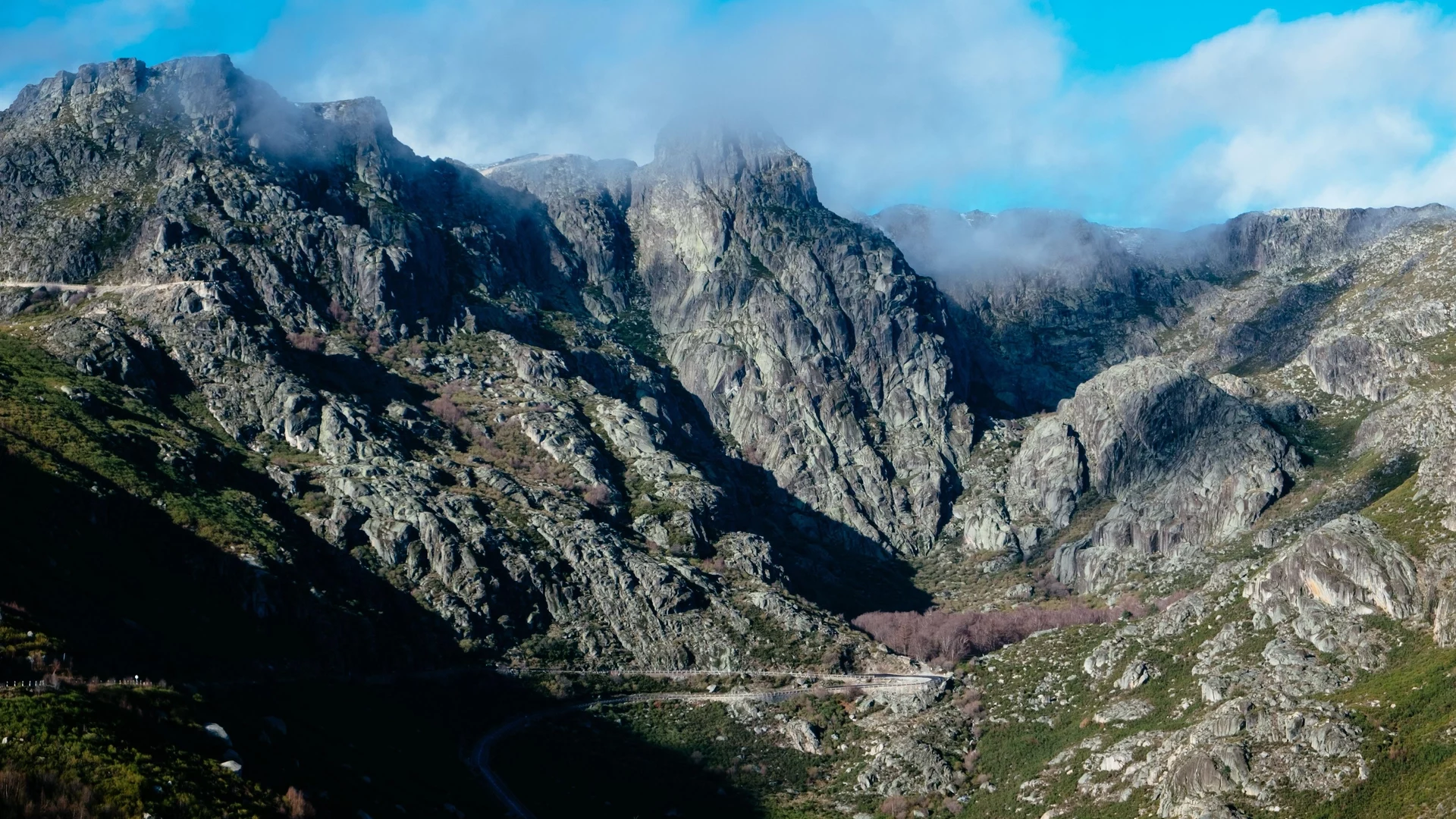 Photo du paysage au cœur du Parc naturel de la Serra da Estrela